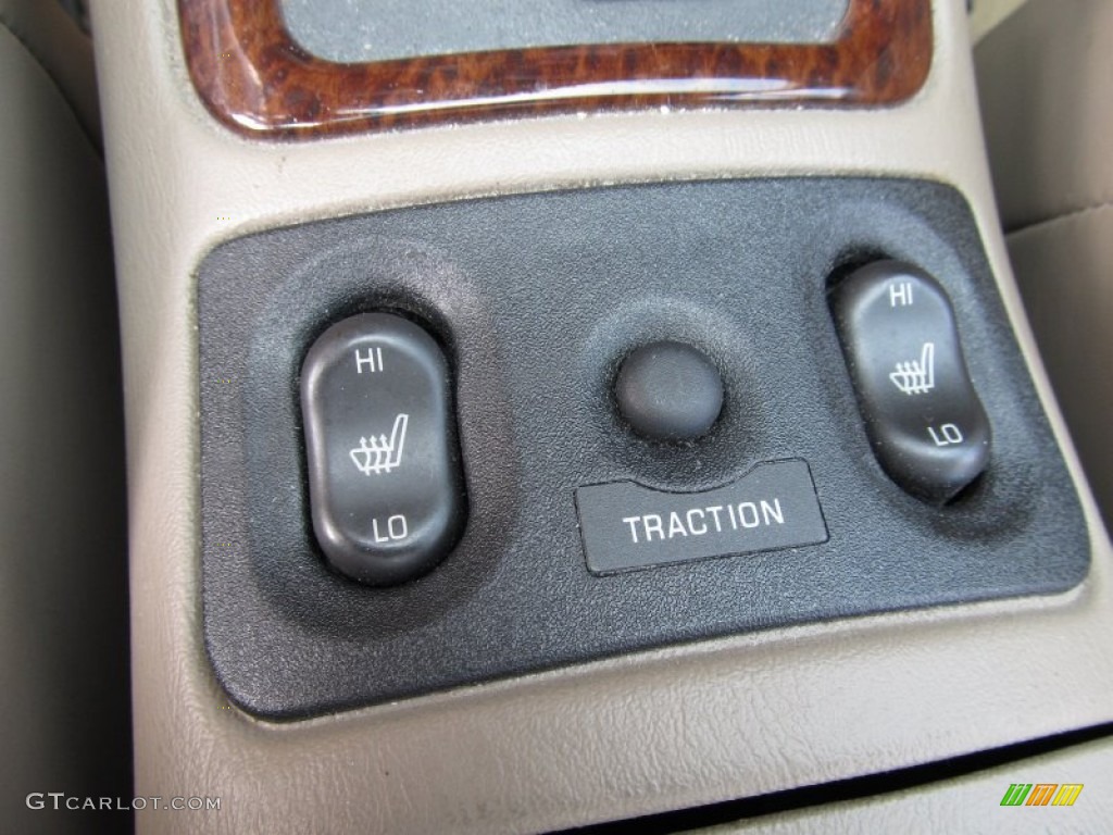 2004 Buick Regal LS Controls Photo #52623248
