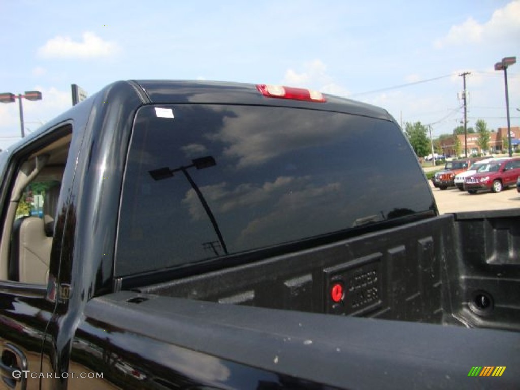 2006 Silverado 3500 LT Crew Cab 4x4 Dually - Black / Tan photo #39