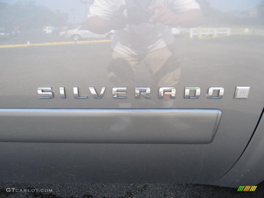 2008 Silverado 1500 LS Crew Cab 4x4 - Graystone Metallic / Dark Titanium photo #18