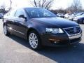 2006 Mocha Brown Volkswagen Passat 3.6 Sedan  photo #7