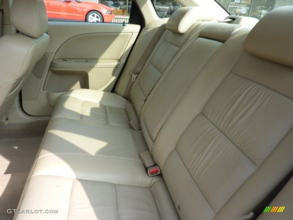 Pebble Beige Interior 2005 Ford Five Hundred Limited AWD Photo #52628708