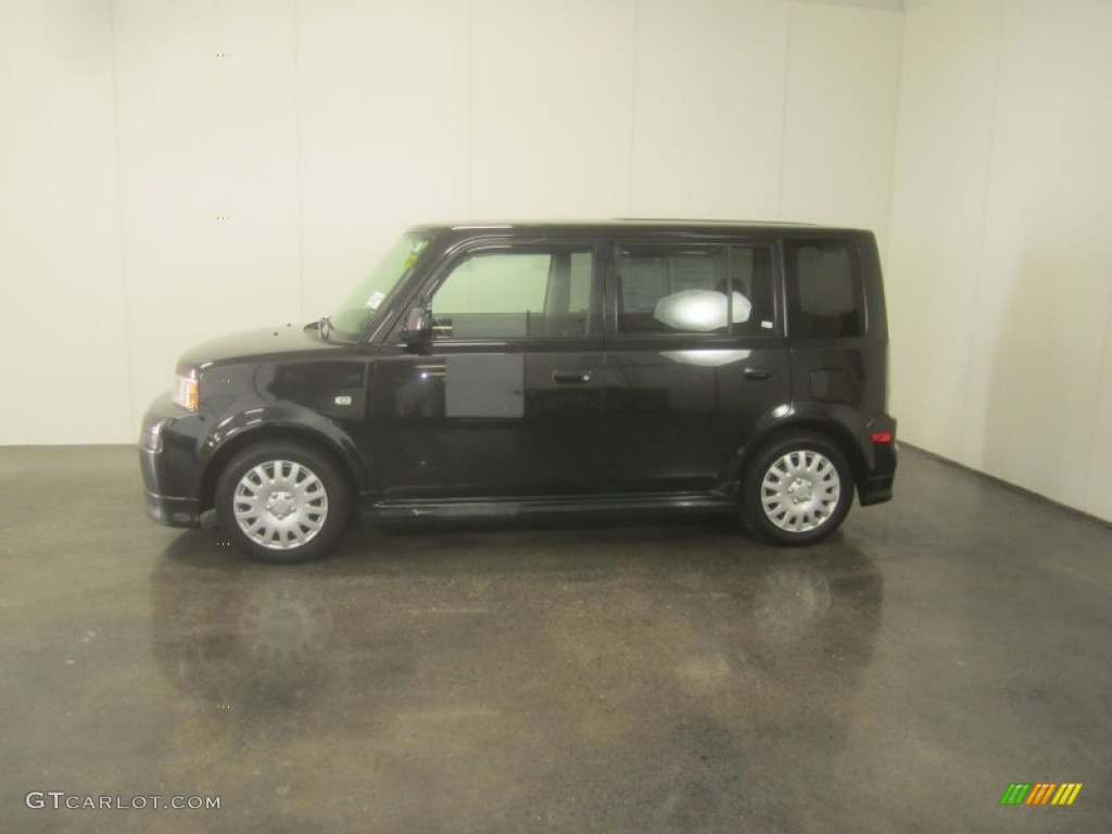 2005 xB  - Black / Dark Charcoal photo #3