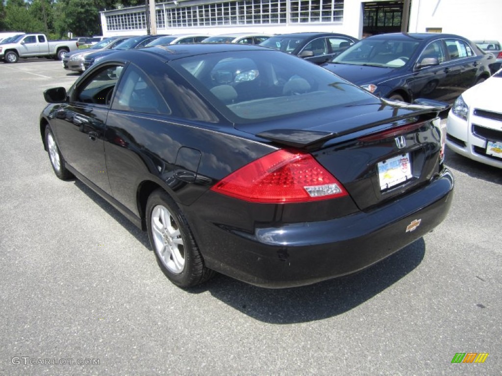 2006 Accord LX Coupe - Nighthawk Black Pearl / Black photo #4