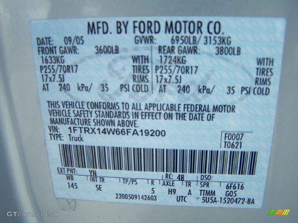 2006 F150 STX SuperCab 4x4 - Silver Metallic / Medium Flint photo #16