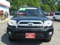 Black - 4Runner SR5 4x4 Photo No. 2