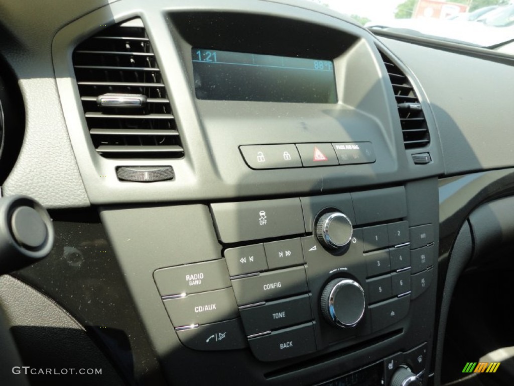2011 Buick Regal CXL Controls Photo #52632110