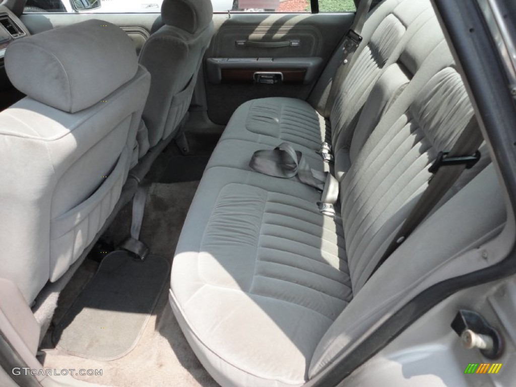 1990 Ford LTD Crown Victoria Standard LTD Crown Victoria Model interior Photo #52632926