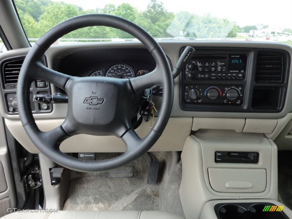 2000 Chevrolet Suburban 1500 LS 4x4 Medium Gray Dashboard Photo #52633208