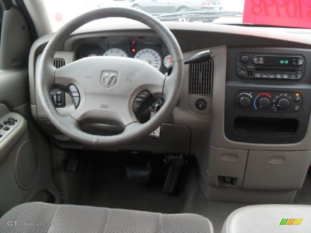 2003 Ram 1500 SLT Quad Cab - Bright White / Taupe photo #14