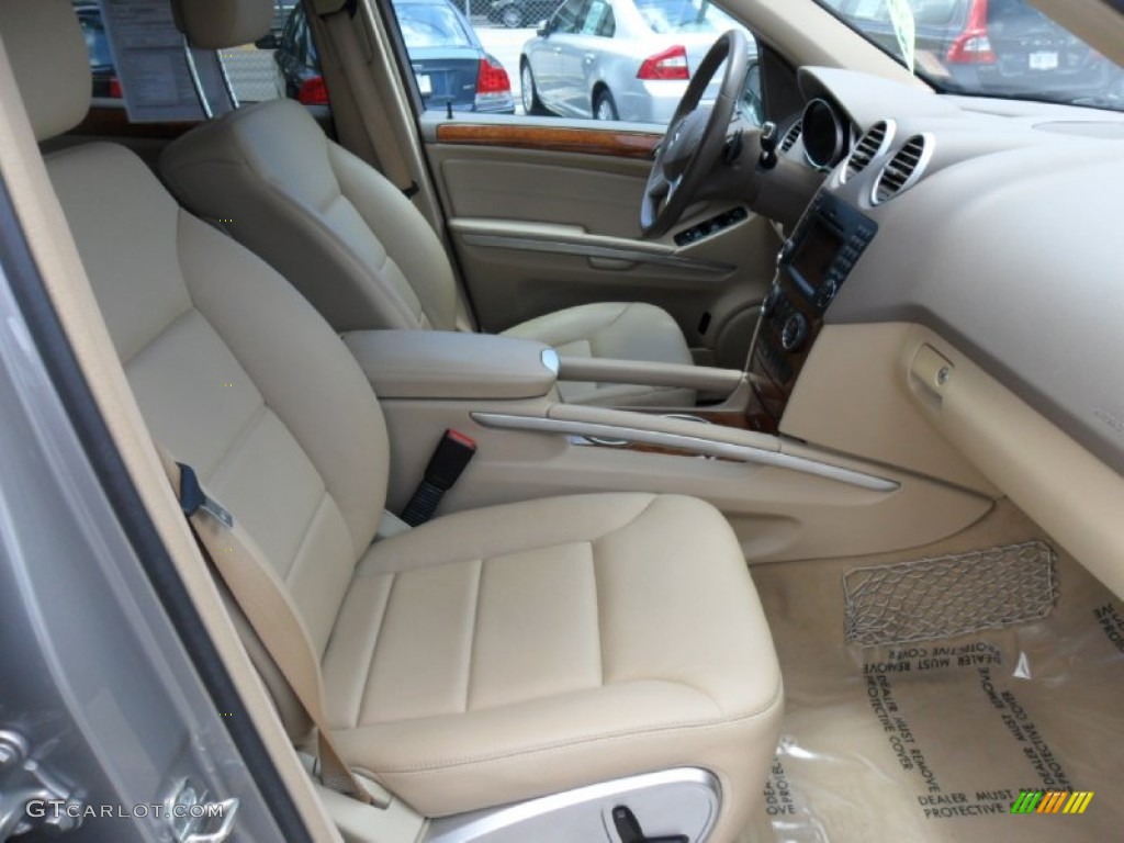 Cashmere Interior 2009 Mercedes-Benz ML 350 Photo #52635926
