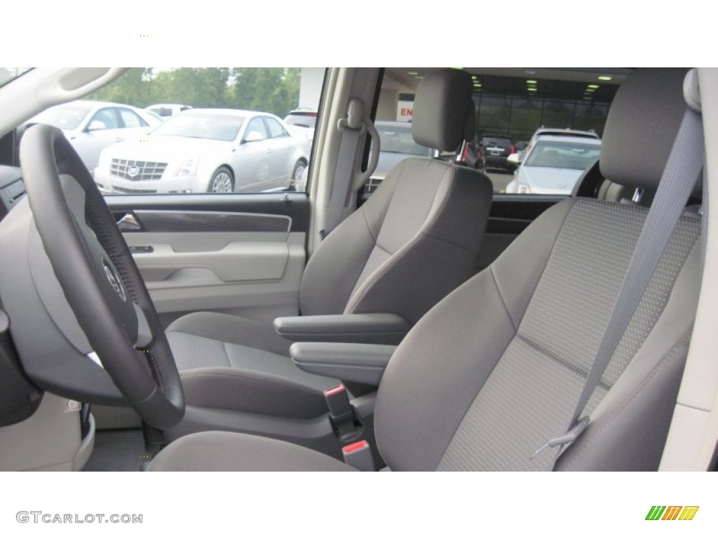 Aero Gray Interior 2010 Volkswagen Routan S Photo #52636613