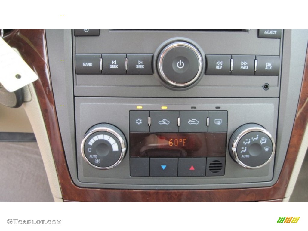 2009 Saturn Aura XR V6 Controls Photo #52638155