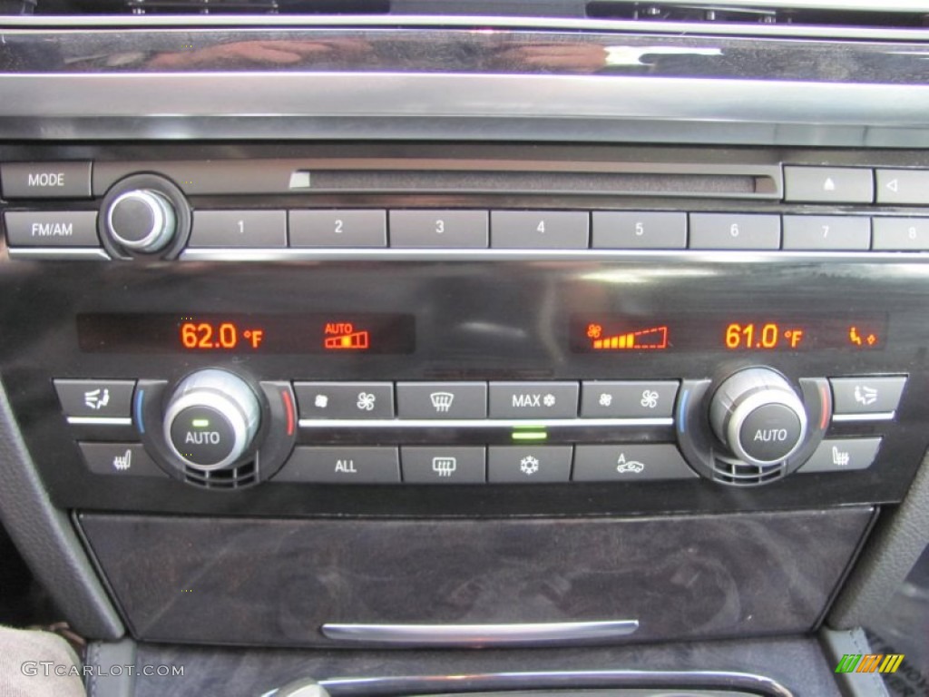 2010 BMW 7 Series 750i Sedan Controls Photo #52639319