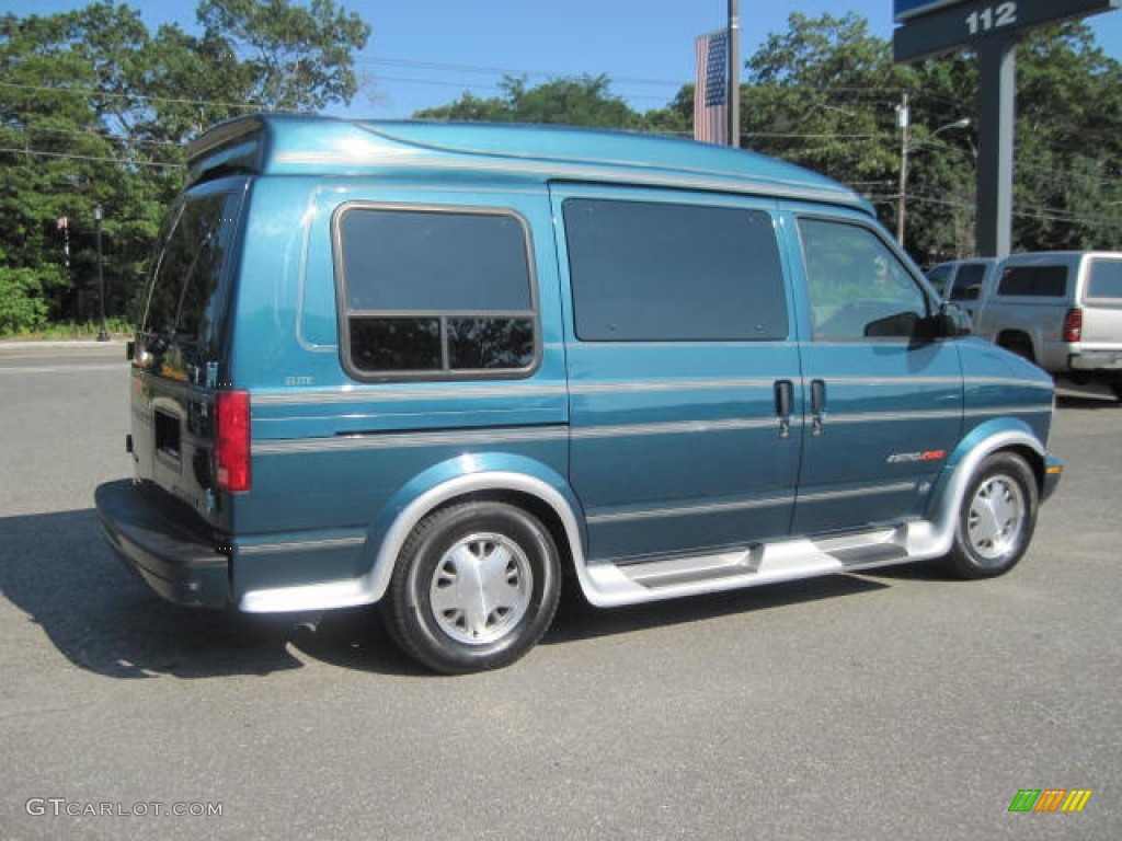 2000 Astro AWD Passenger Conversion Van - Teal Blue Metallic / Medium Gray photo #3