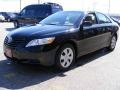 Black - Camry LE Photo No. 7