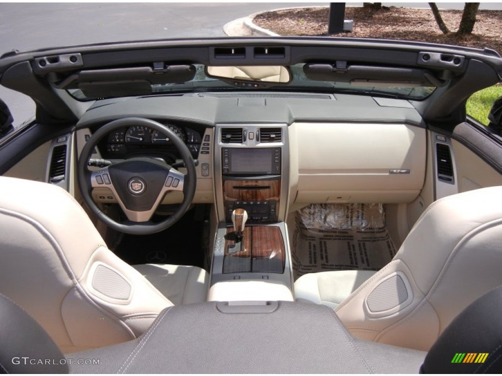 2006 Cadillac XLR -V Series Roadster Shale Dashboard Photo #52642610