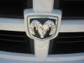 Stone White - Avenger SXT Photo No. 25