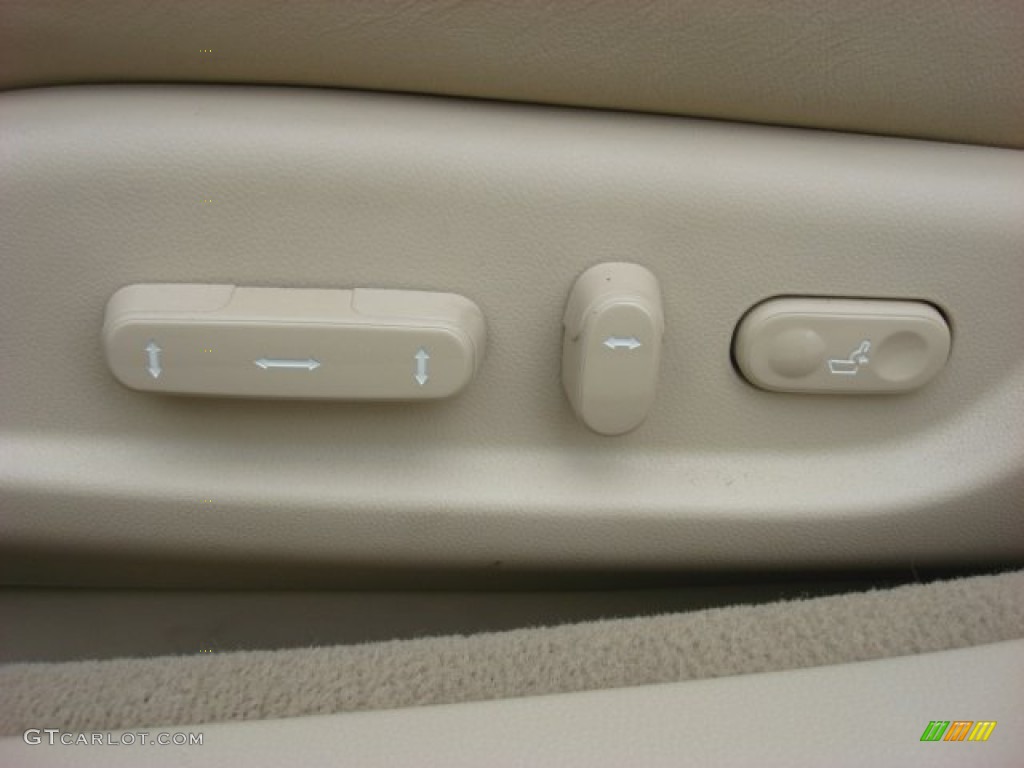 2009 Acura RL 3.7 AWD Sedan Controls Photo #52646159