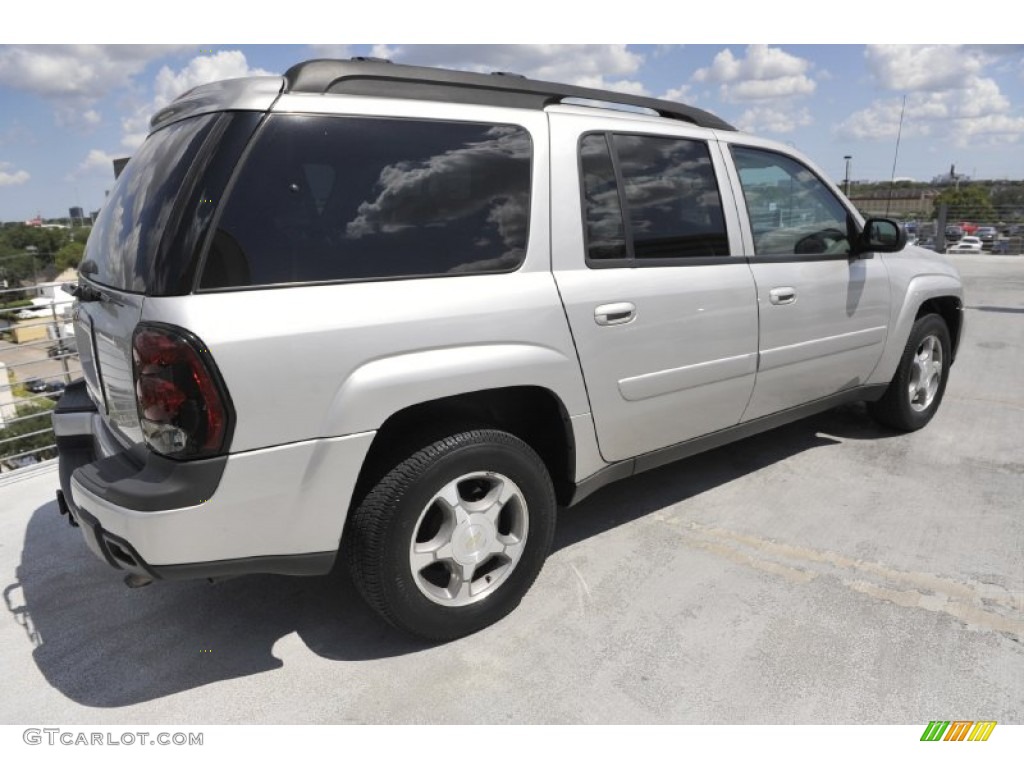 2005 TrailBlazer EXT LT - Silverstone Metallic / Light Gray photo #8