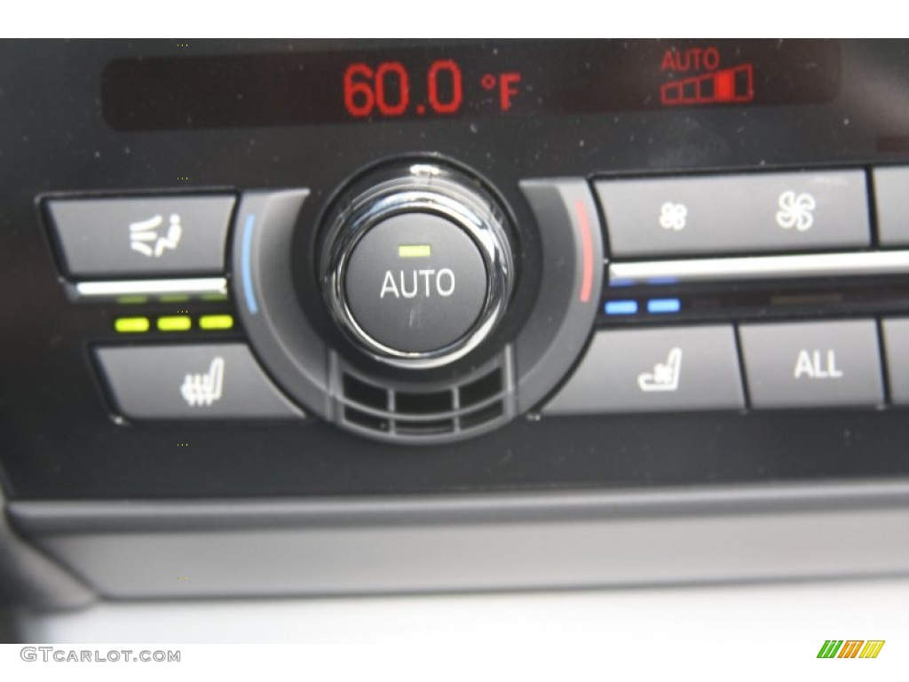 2012 BMW 6 Series 650i Convertible Controls Photo #52649672