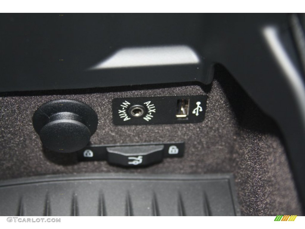 2012 BMW 6 Series 650i Convertible Controls Photo #52649711