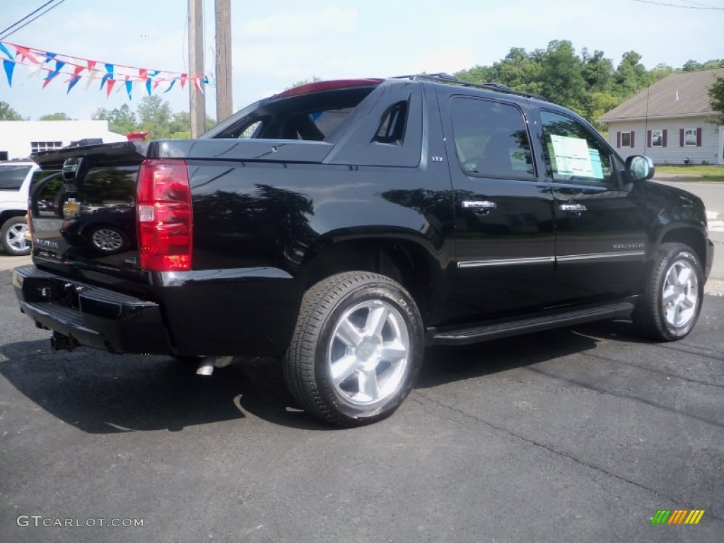 2011 Avalanche LTZ 4x4 - Black / Ebony photo #5