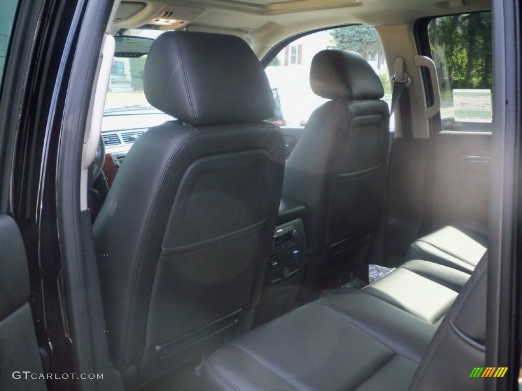 2011 Avalanche LTZ 4x4 - Black / Ebony photo #18
