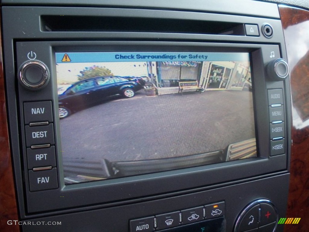 2011 Avalanche LTZ 4x4 - Black / Ebony photo #42