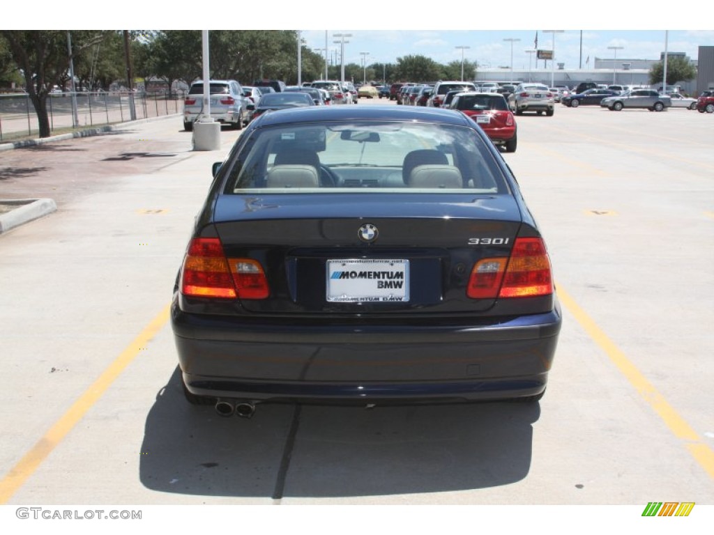 2002 3 Series 330i Sedan - Orient Blue Metallic / Sand photo #10