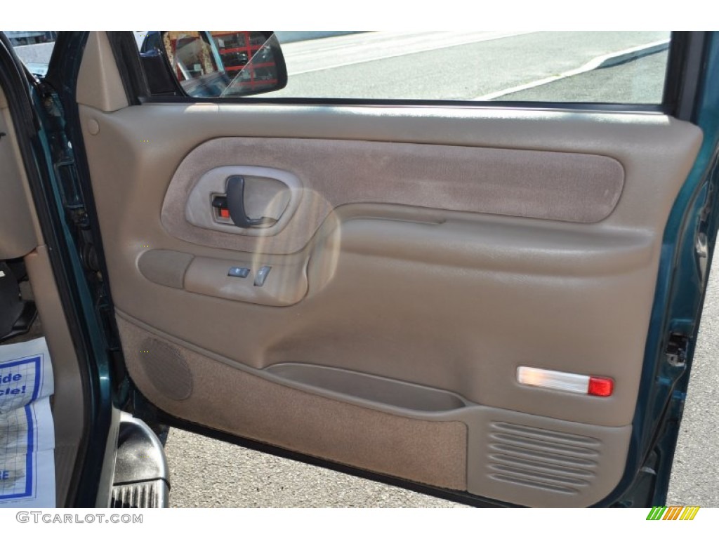 1995 Tahoe LS 4x4 - Emerald Green Metallic / Tan photo #19
