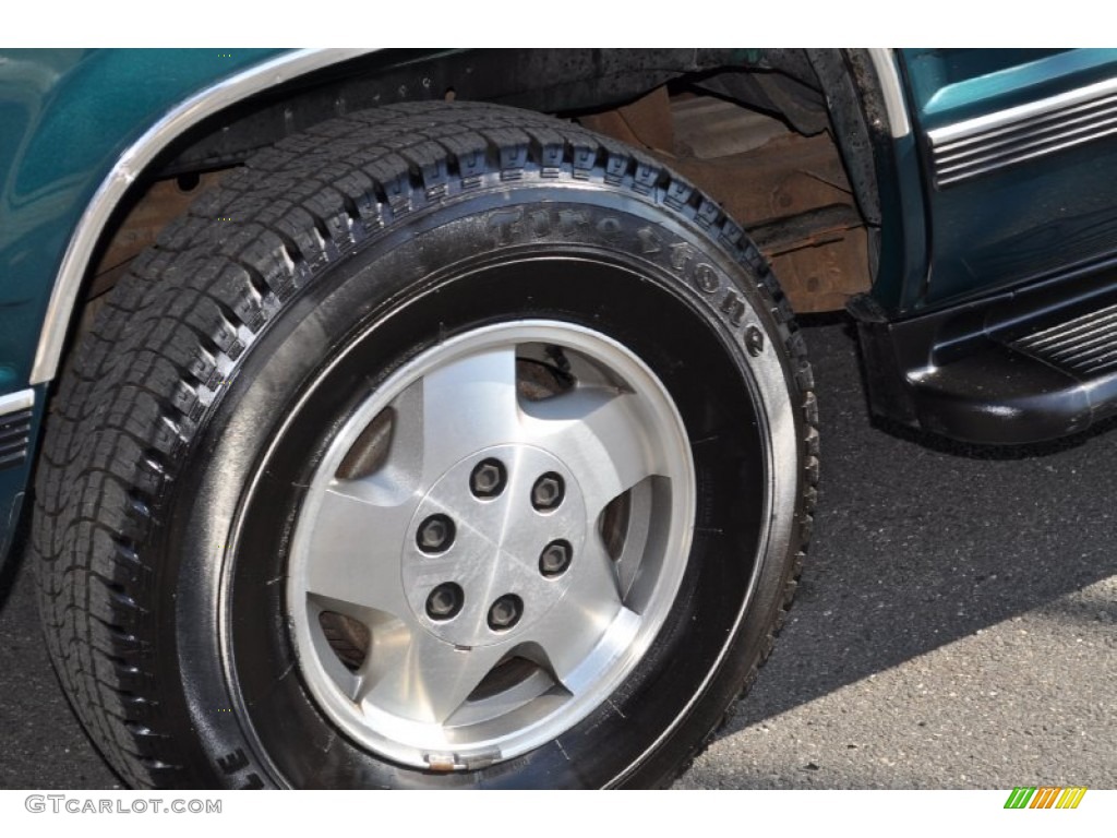 1995 Chevrolet Tahoe LS 4x4 Wheel Photo #52654484