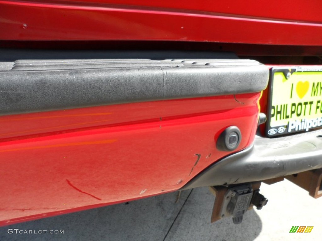 2003 F250 Super Duty XLT SuperCab - Red Clearcoat / Medium Flint Grey photo #22