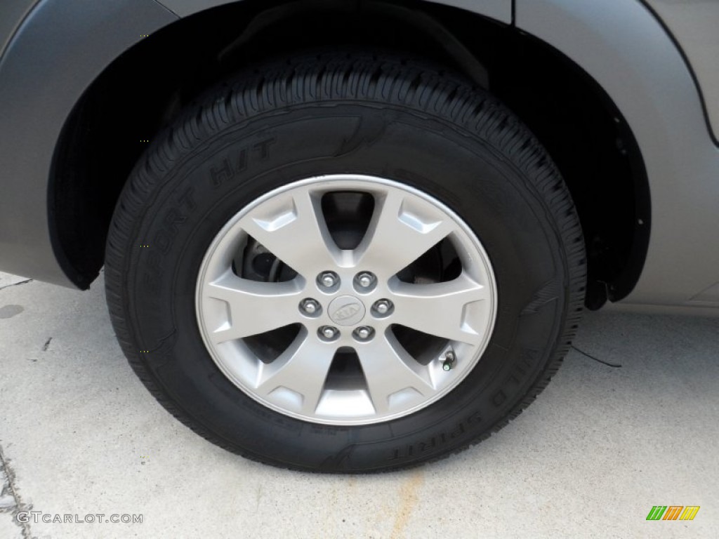 2009 Kia Borrego LX Wheel Photo #52655048