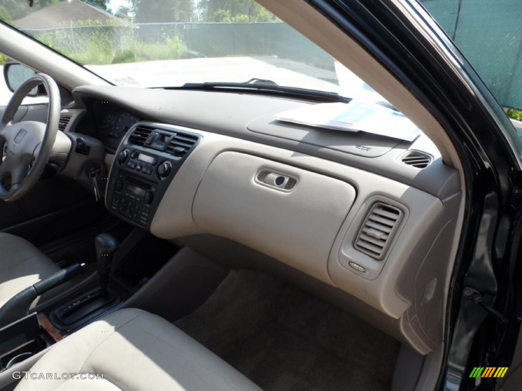 1998 Accord EX V6 Sedan - Dark Emerald Pearl / Ivory photo #30