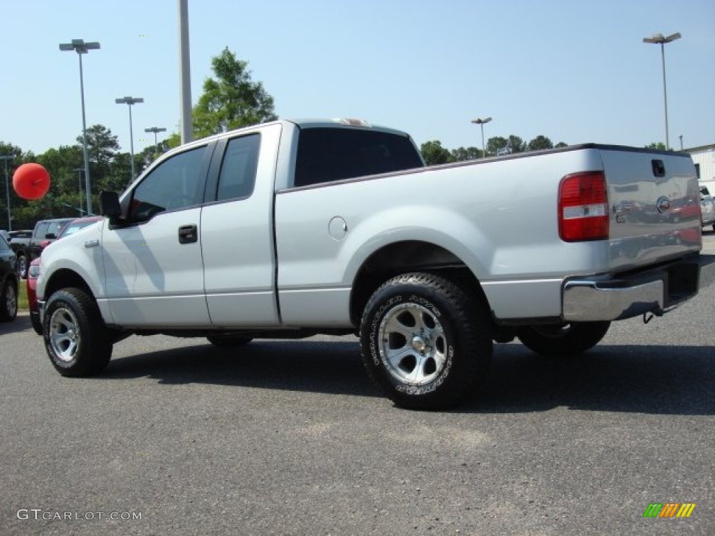 2005 F150 XL SuperCab - Silver Metallic / Medium Flint Grey photo #3