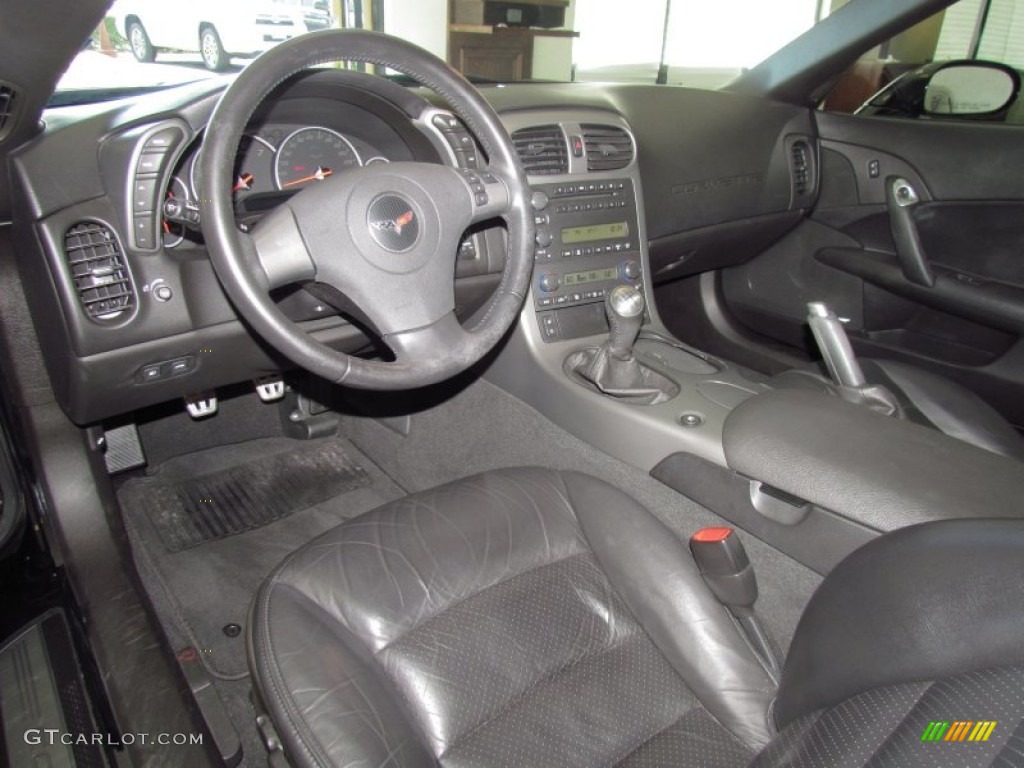2007 Chevrolet Corvette Coupe Ebony Dashboard Photo #52663615