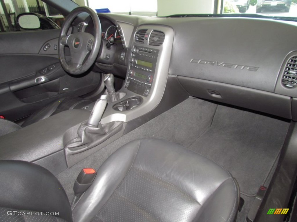 2007 Corvette Coupe - Black / Ebony photo #14