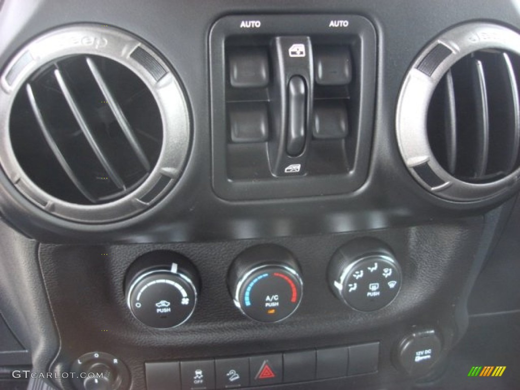 2011 Jeep Wrangler Unlimited Sport 4x4 Controls Photo #52663729