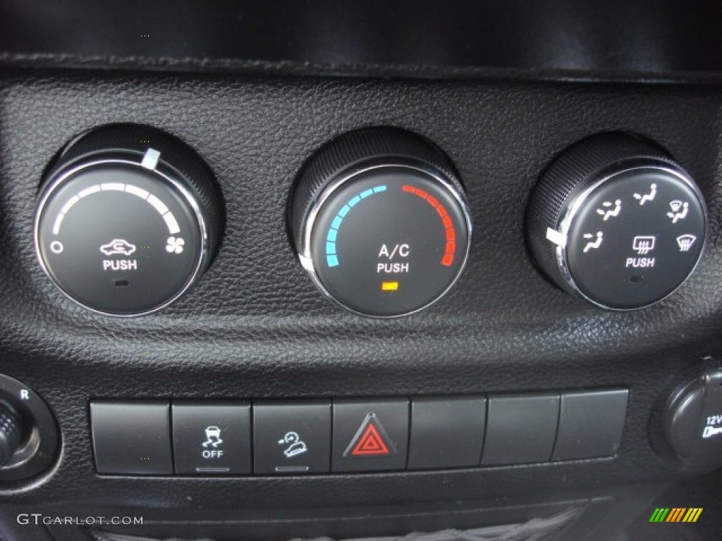 2011 Jeep Wrangler Unlimited Sport 4x4 Controls Photo #52663744