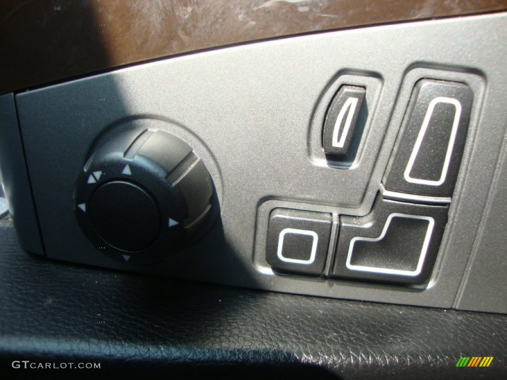 2007 BMW 7 Series 750i Sedan Controls Photo #52668472