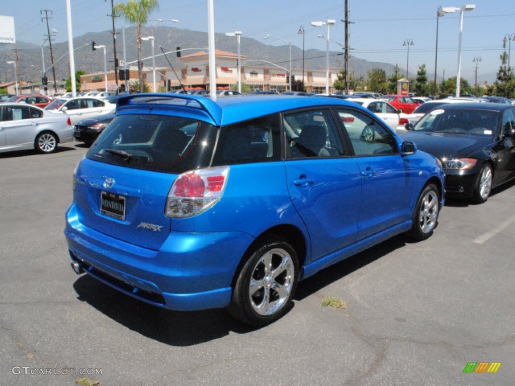 2007 Matrix XR - Speedway Blue Pearl / Dark Charcoal photo #8