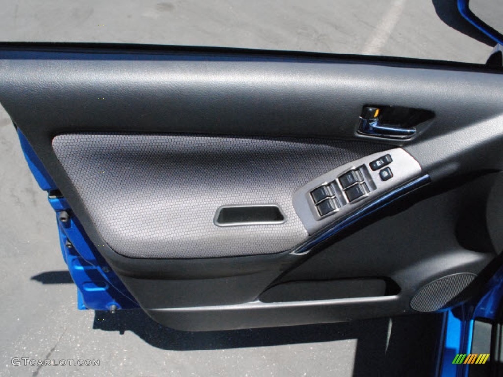 2007 Matrix XR - Speedway Blue Pearl / Dark Charcoal photo #18