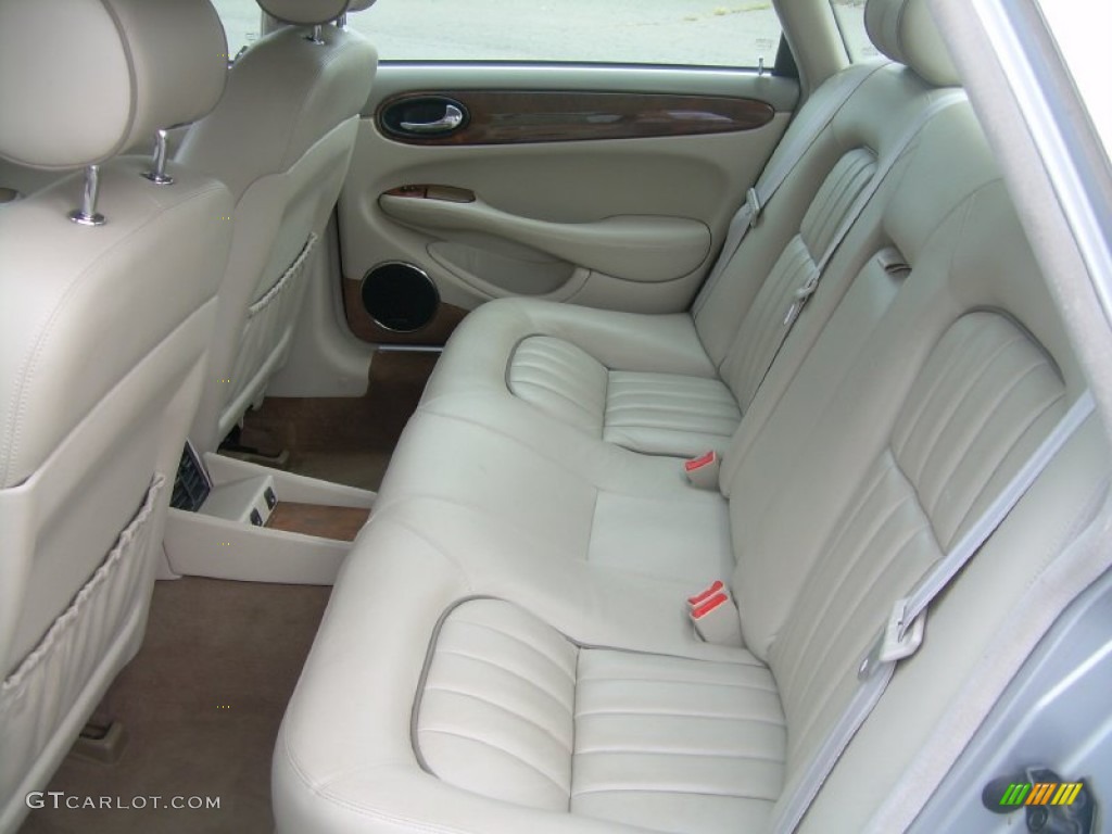 Oatmeal Interior 2001 Jaguar XJ XJ8 Photo #52670302