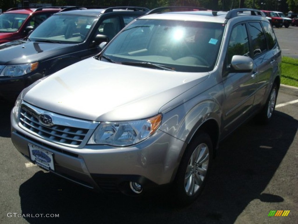 2011 Forester 2.5 X Limited - Spark Silver Metallic / Platinum photo #1