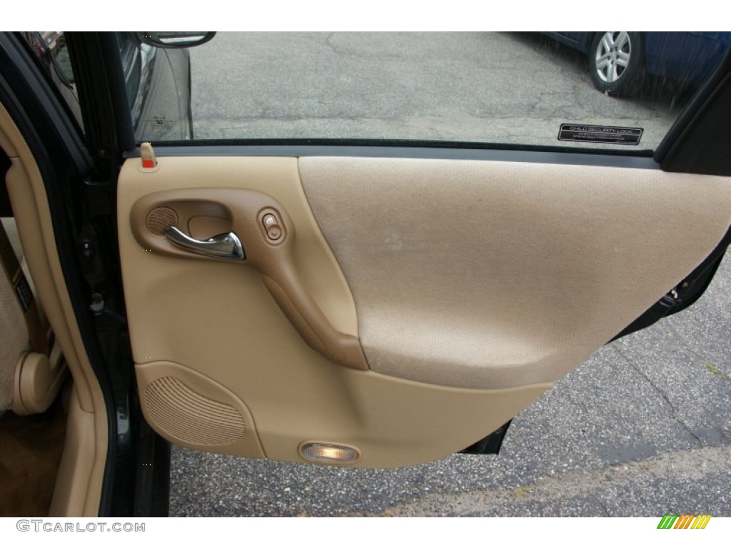 2000 Saturn L Series LS2 Sedan Door Panel Photos