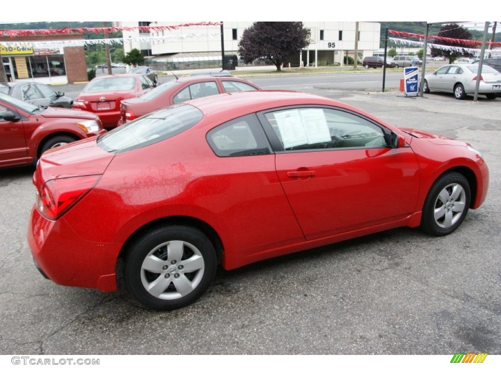 2008 Altima 2.5 S Coupe - Code Red Metallic / Blond photo #4