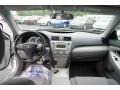 Super White - Camry SE Photo No. 20