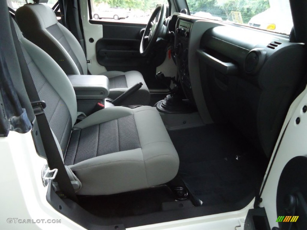 2010 Wrangler Sport 4x4 - Stone White / Dark Slate Gray/Medium Slate Gray photo #11