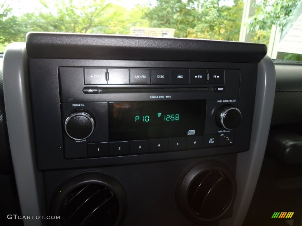 2010 Wrangler Sport 4x4 - Stone White / Dark Slate Gray/Medium Slate Gray photo #16