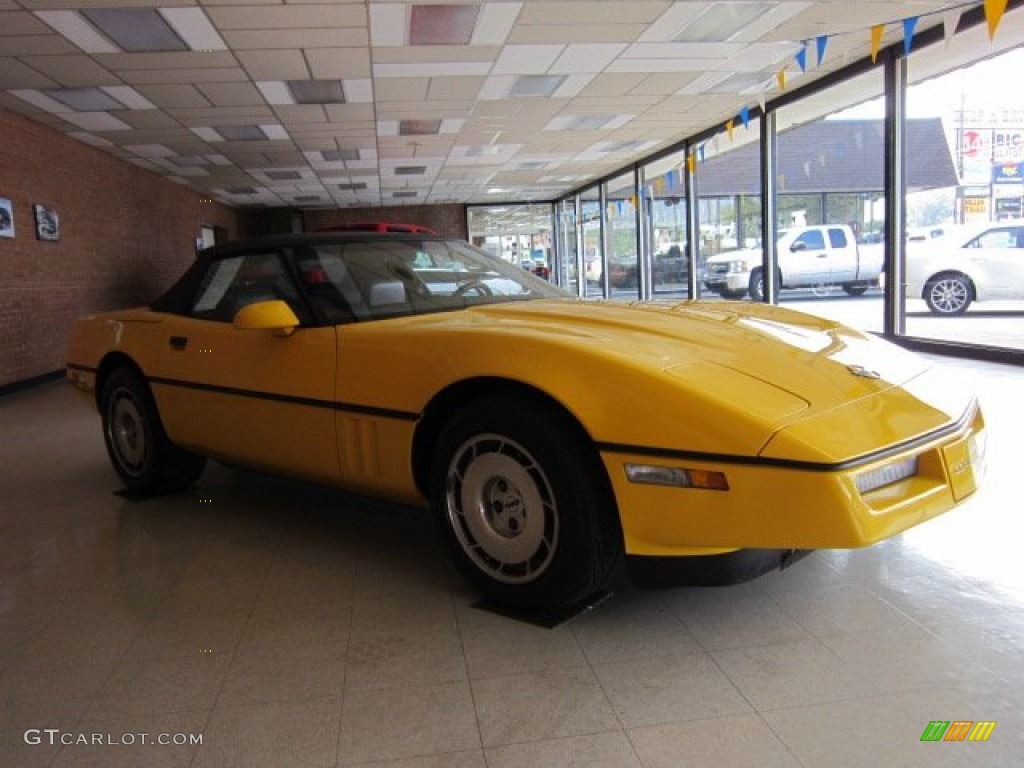 1986 Corvette Convertible - Yellow / Black photo #1
